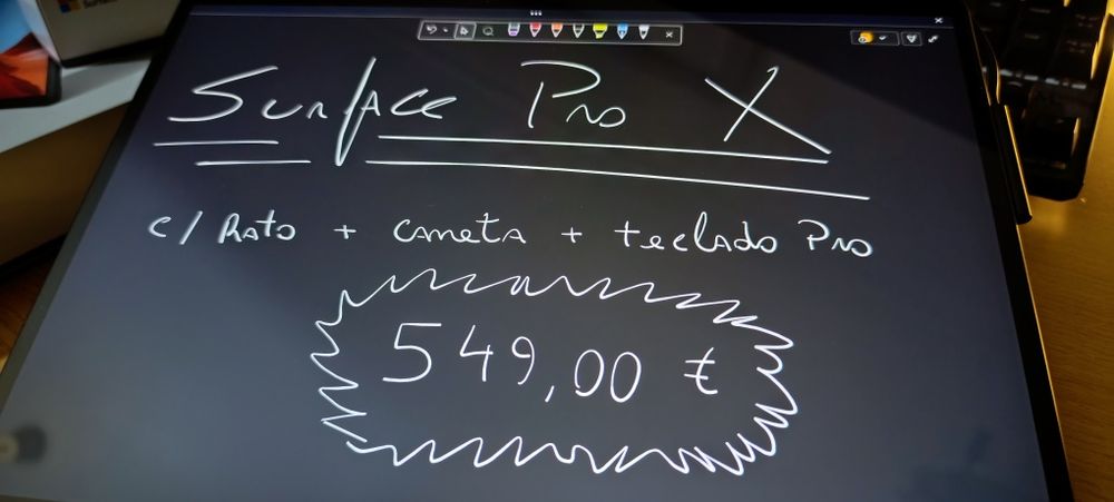 Surface Pro X + Keyboard Pro Signature + Slim Pen2+ Rato + Pasta