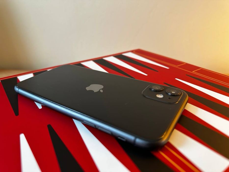 Продам телефон, айфон 11