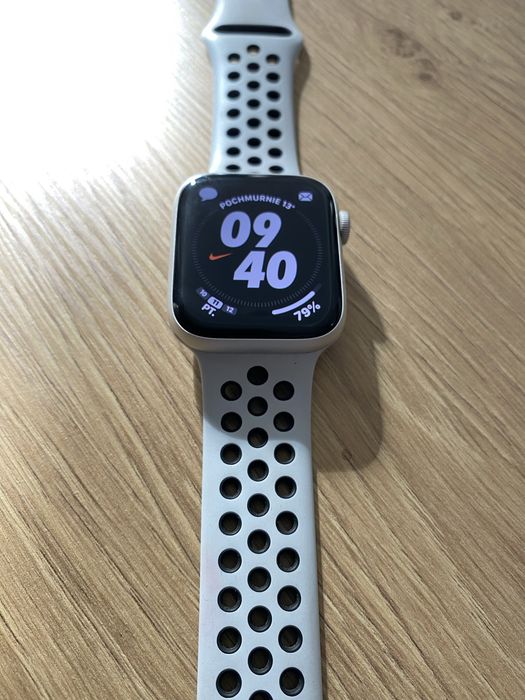 Apple Watch SE 44 mm GPS + Cellular (LTE) – Edycja Nike | Stan Bardzo Dobry