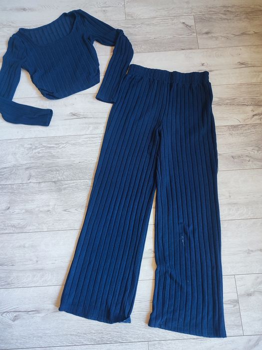 Kaplecik granatowy rozm M