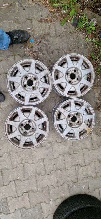 Zabytkowe Felgi aluminiowe 13 cali 4x100 Toyota Celica