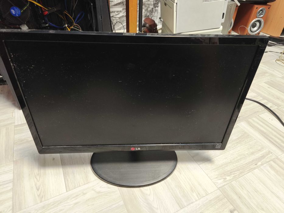 монитор LG 22ea53s