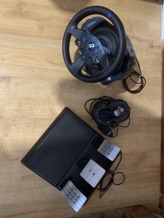 Thrustmaster T300RS Gt + shifter g29