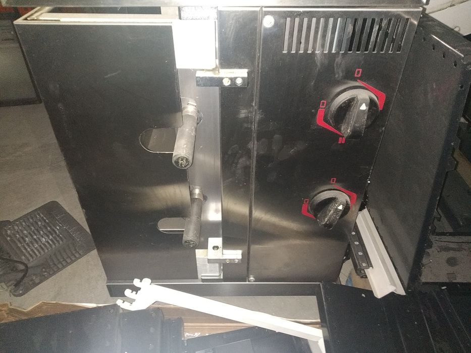 Vendo assador de frangos electrico