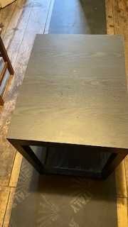 Mesa Quadrada com Base