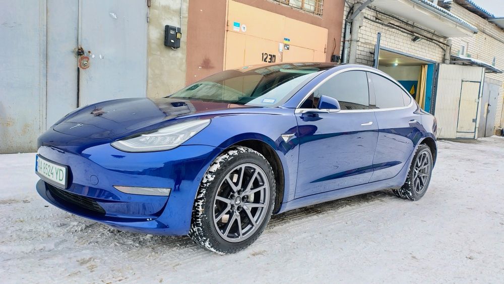 Tesla model 3  2019 р