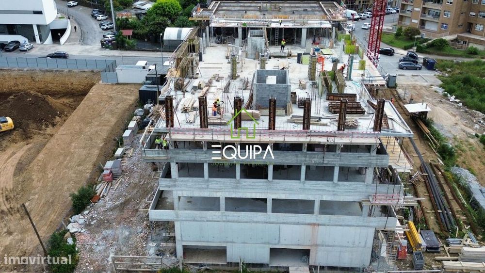 Apartamentos novos, Tipologia T-3, em Valongo, Distrito do Porto, a pa