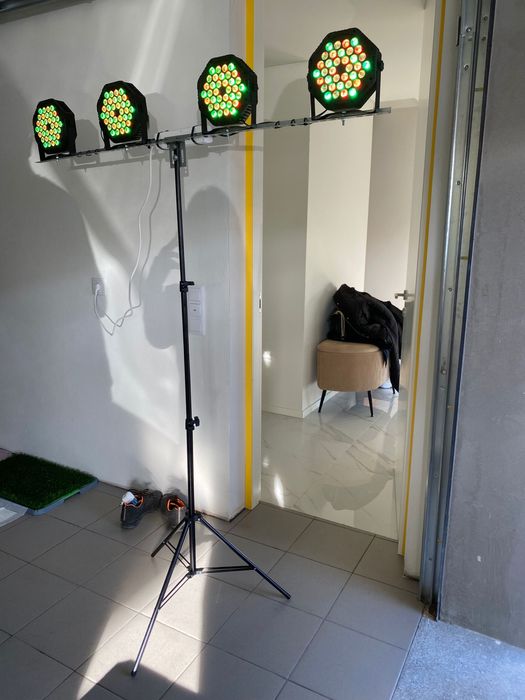 Tripe com 4 projetires dmx