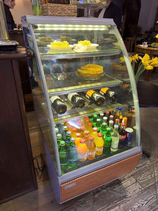 Chłodziarka szklana witryna do kawiarni na ciasta napoje