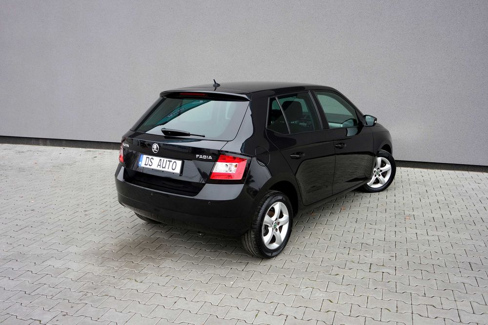 Skoda Fabia 3 1.4 TDI 105KM bardzo bogate wyposażenie z Niemiec