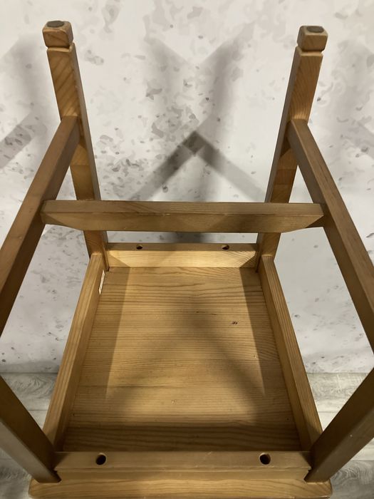 4 sosnowe krzesła Jokk