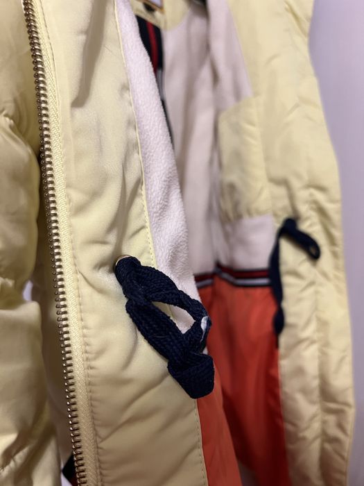 Пуховик на дівчинку