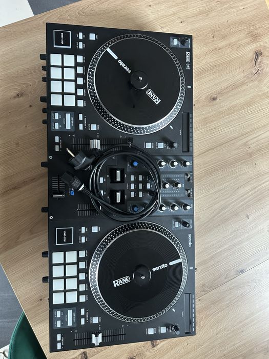 Kontroler Rane One