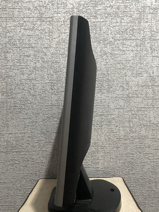 Монитор SamTron