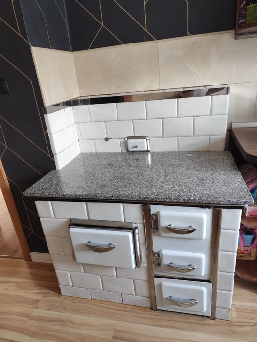 Piec kaflowy na części