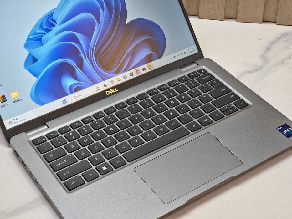 Dell Dodecacore 14" i7/16GB/500Nvme série Profissional