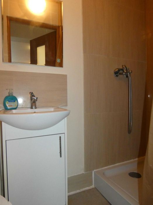 Wolne Pokoje 2 - 4 osobowe, każdy pokój z własną łazienką