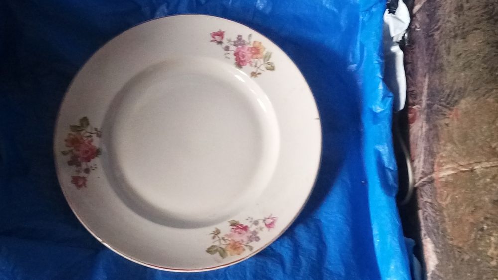 Хрусталь,,блюдо Коростень,тарелки и др