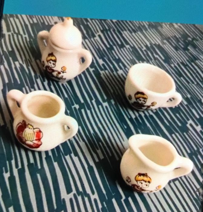 Coleções de miniaturas  japonesas e Macau