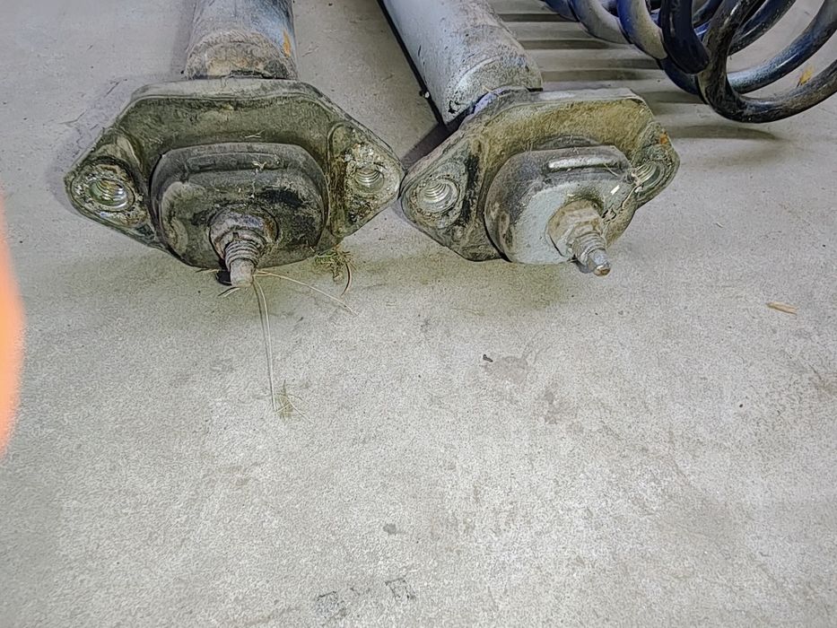 BMW E87 amortyzator amortyzatory sprężyny tyl tylne KOMPLET i inne