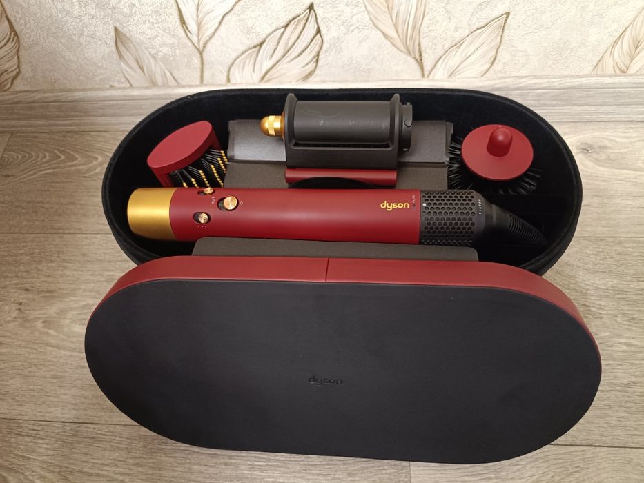 Продам стайлер Dyson Airwrap Complete у стильному кольорі