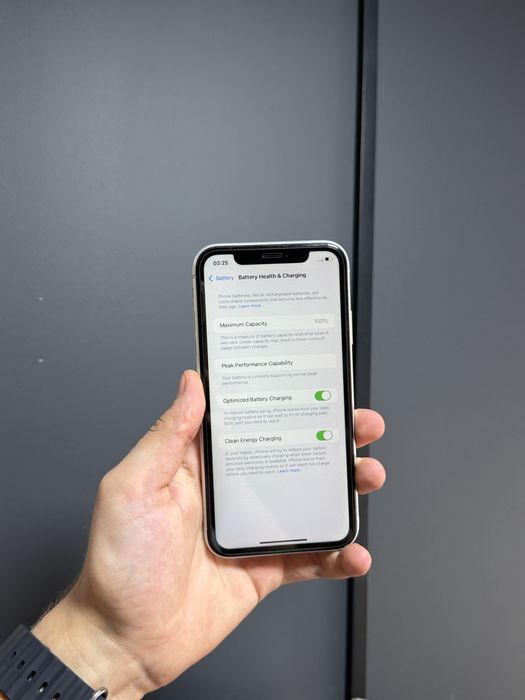 iPhone XR 64Gb White