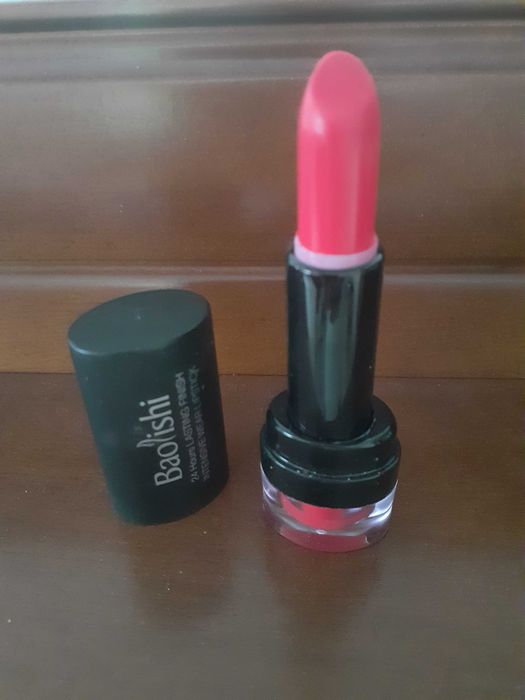 Saszetka  etui na dokumenty klucze + gratis pomadka