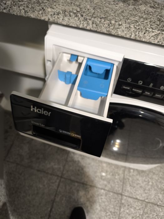 Máquina lavar/secar roupa Haier