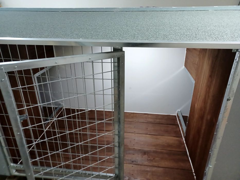 Gatil ou canil simples ou duplo