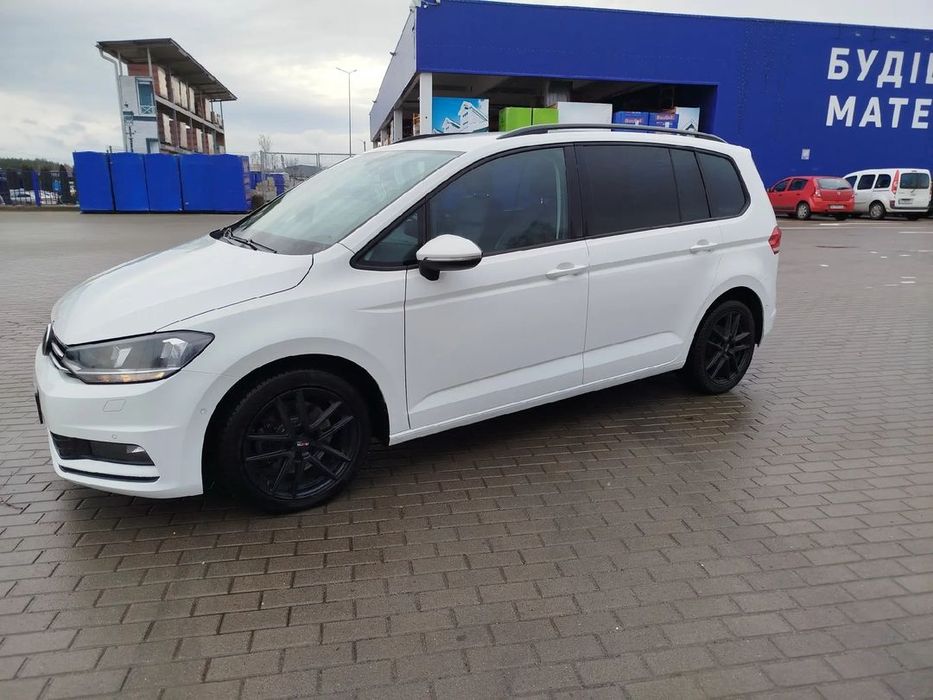 Фольцваген Тоуран 2019 рік