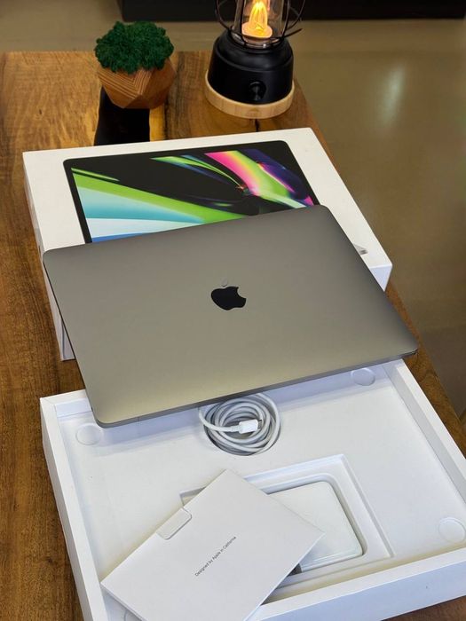 Ноутбук Apple MacBook Pro 13" M2 8/256 Space Gray (MNEH3) 2022