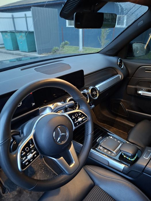 Продам мерседес GLB 220d