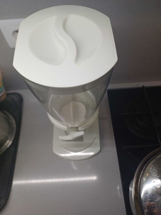 Dispensador de cereais