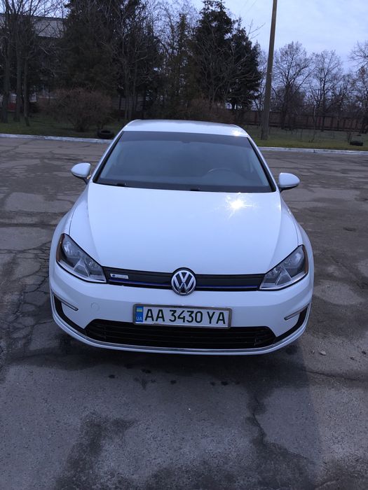 Продам Електромобіль Volkswagen E-golf