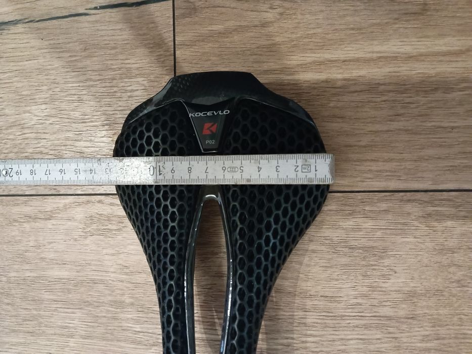 Sprzedam siodełko szosowe carbon