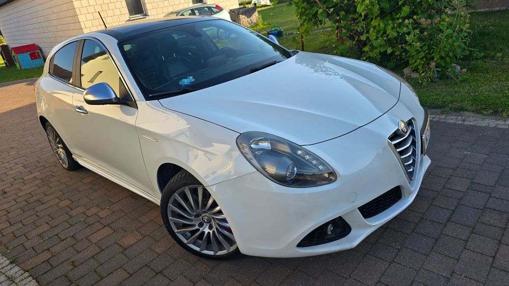 Alfa Romeo Giulietta 2.0 JTDm Skóra Nawigacja Panorama Brembo Pełen Serwis Oryginał lakier