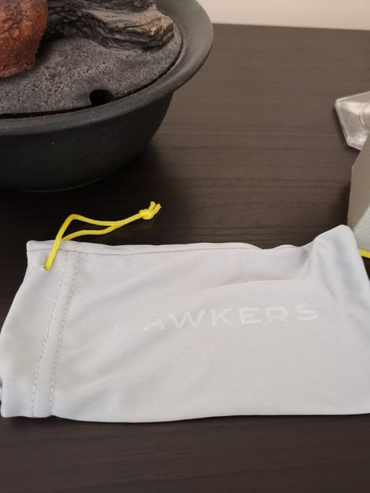 Óculos de sol hawkers