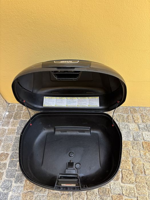Baú GIVI Monolock E470 Simply III 47L Completo