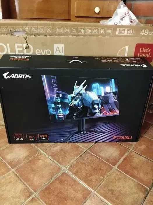 monitor gaming QD-OLED aorus - 32" 4K 165HZ 0,03MS