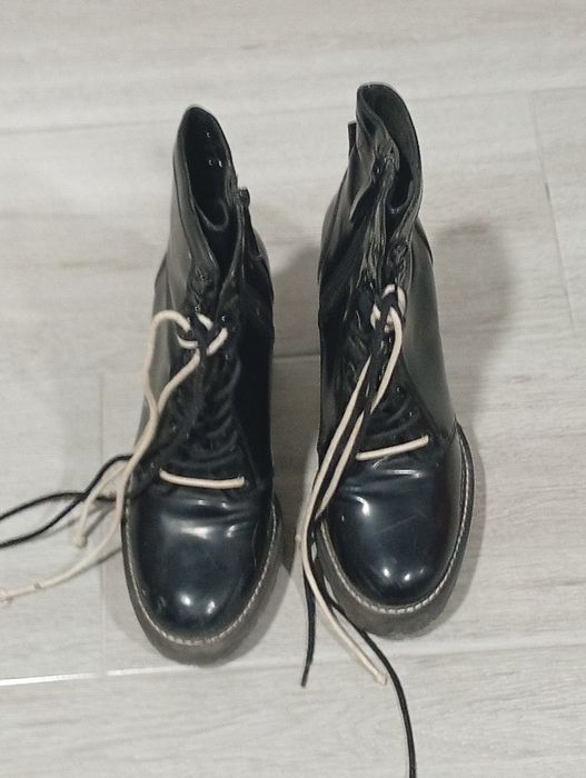 Sapatilhas e botas