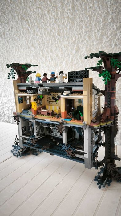 LEGO Stranger Things 75810 - O Mundo Invertido (100% Completo / Descontinuado)