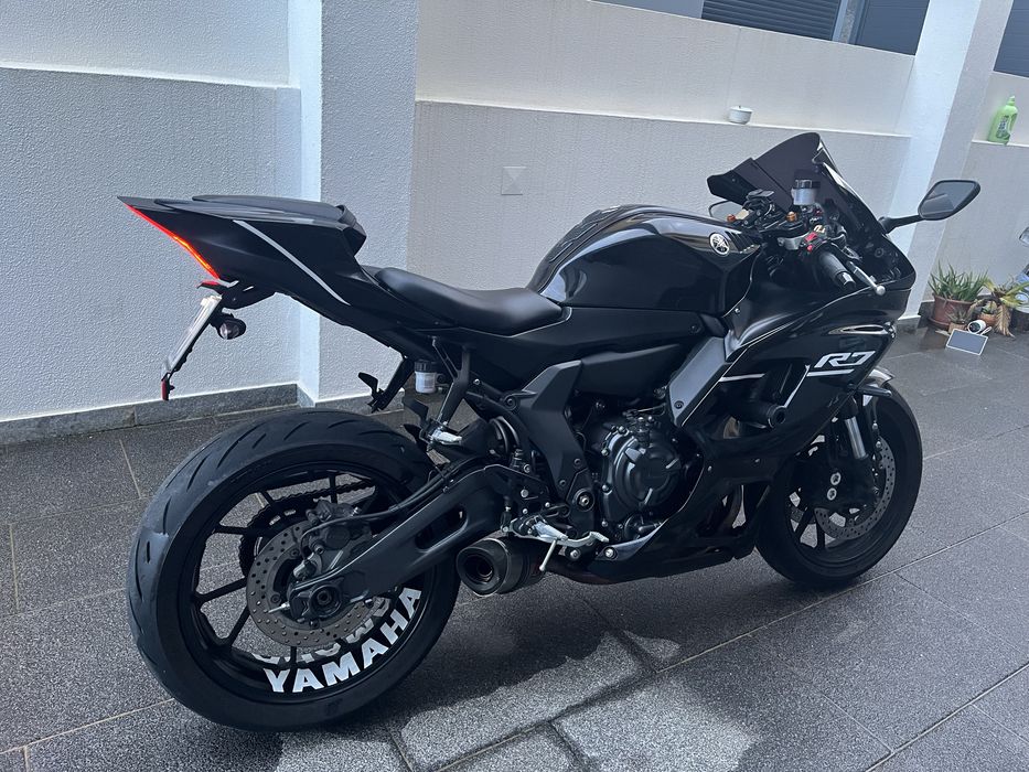 Yamaha R7 - 2022