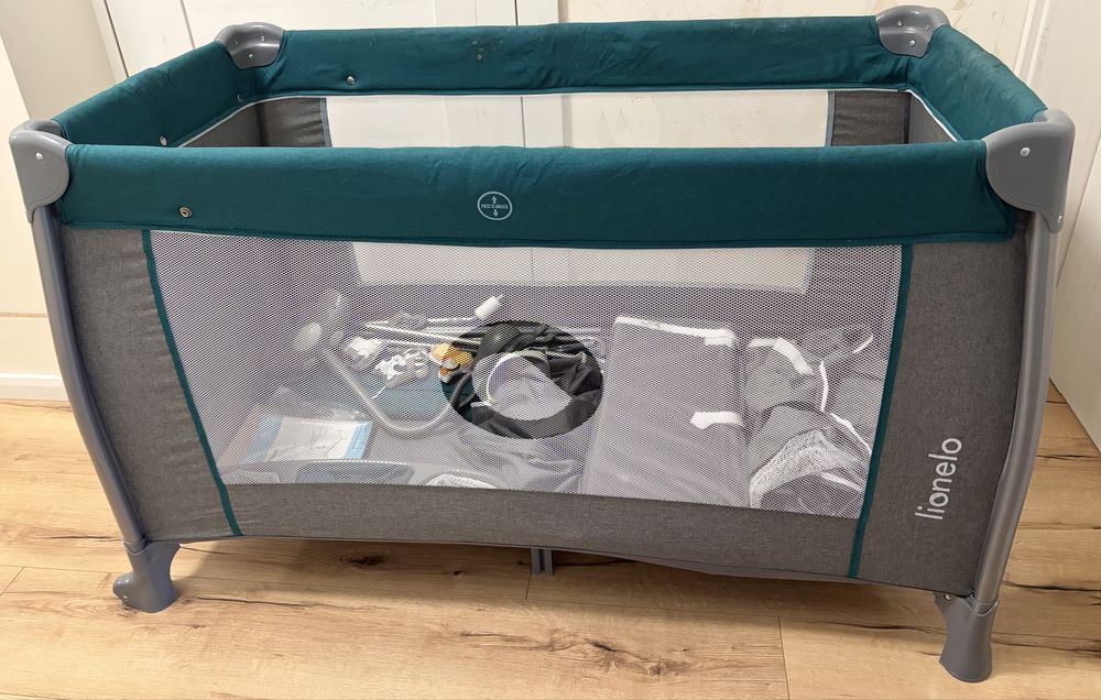 Łóżeczko turystyczne Lionelo 120x60 z dodatkami w zestawie - 2 poziomy