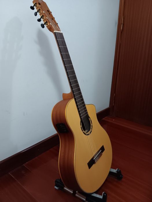 Guitarra 7 cordas clássica Ortega