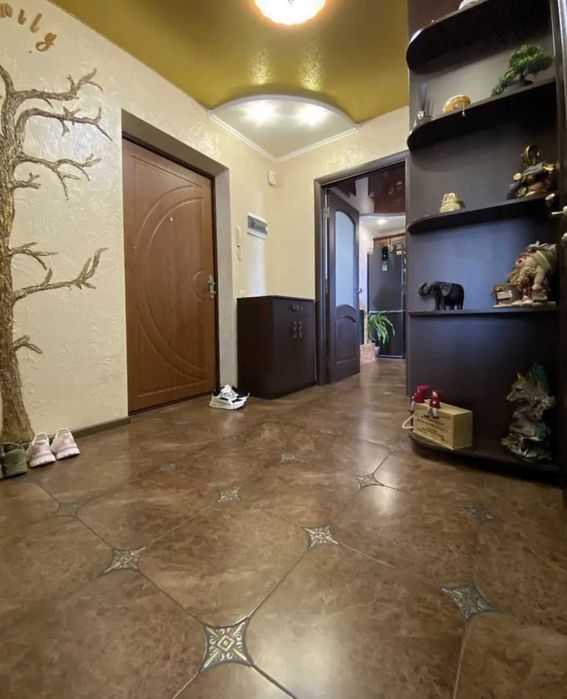 (3) Продам 2-кімнатну квартиру на Тяжилові 4432