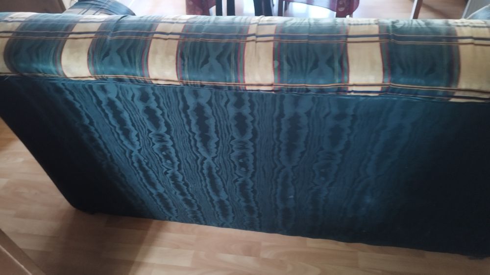 Sofá cama estampado verde bege