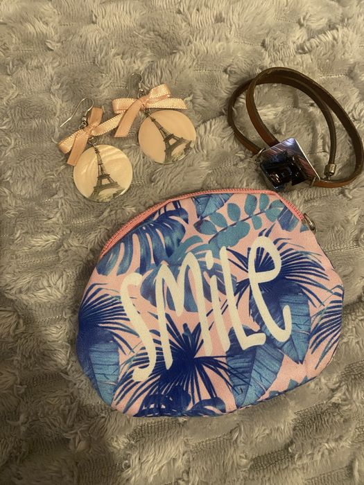 Conjunto porta moedas/brincos/pulseira