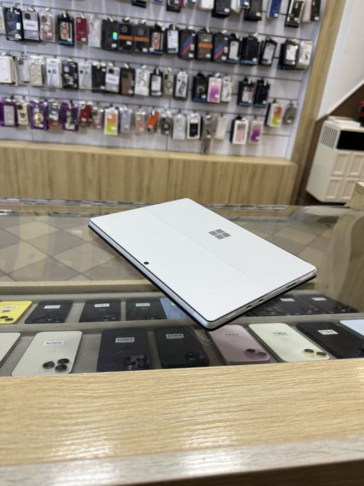 Microsoft Surface 8 PRO i5 8GB/256GB