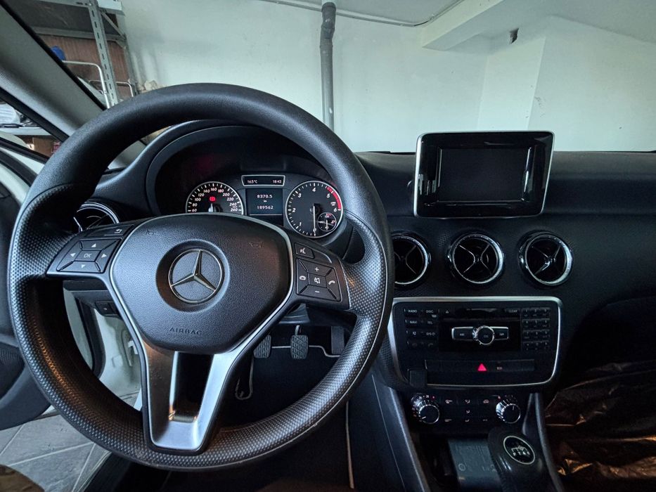 Mercedes benz A180