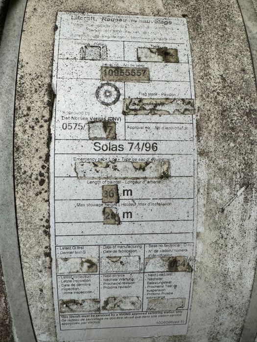 Tratwa ratunkowa/ ponton/ łódź ratunkowa